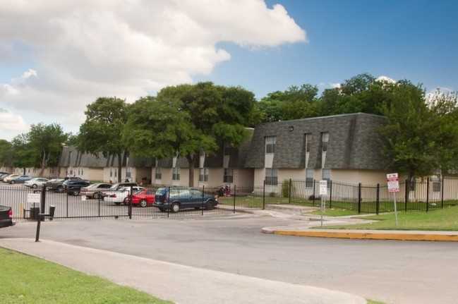 Wurzbach Manor Apartments San Antonio