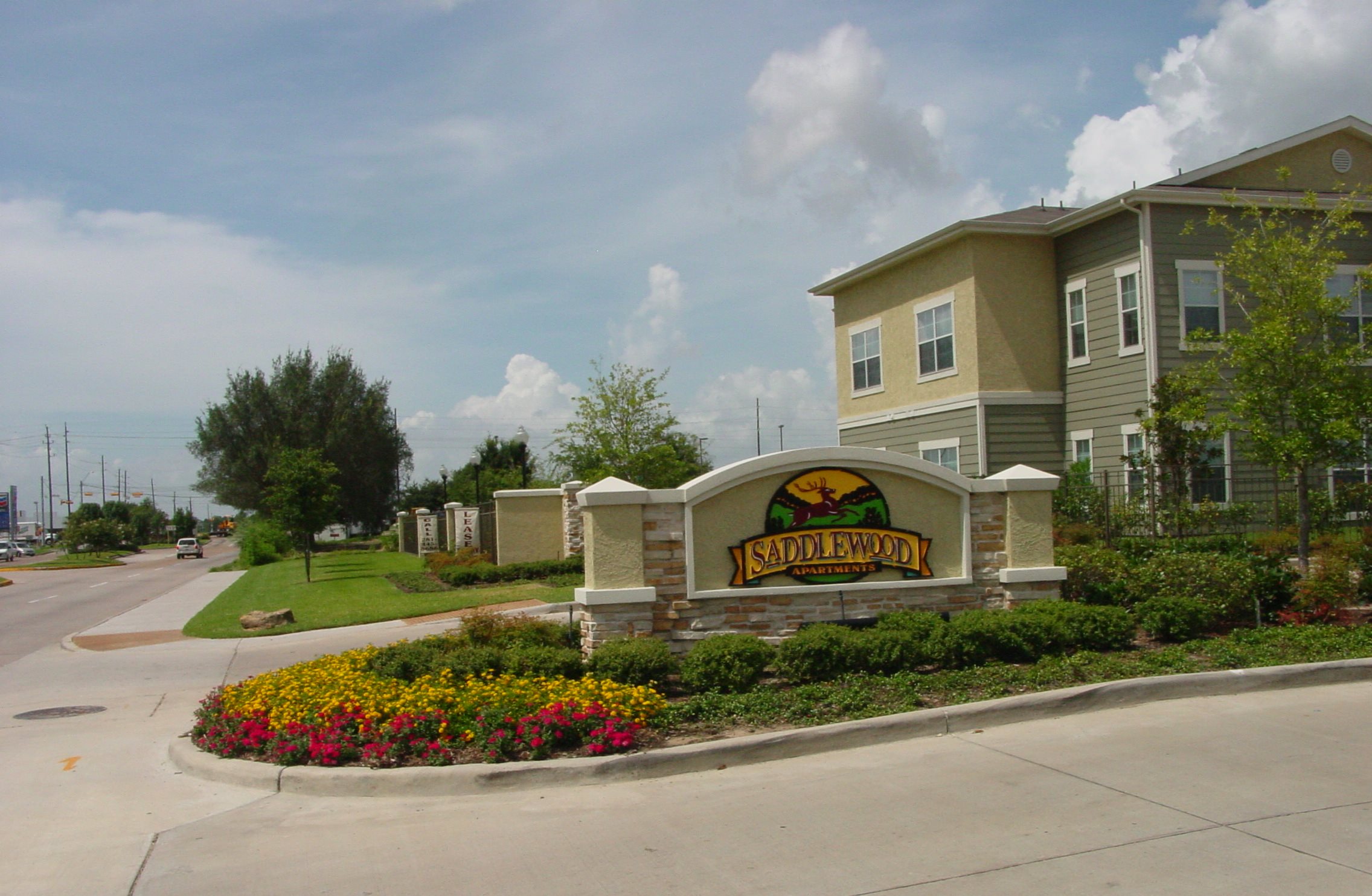 Saddlewood Apartments