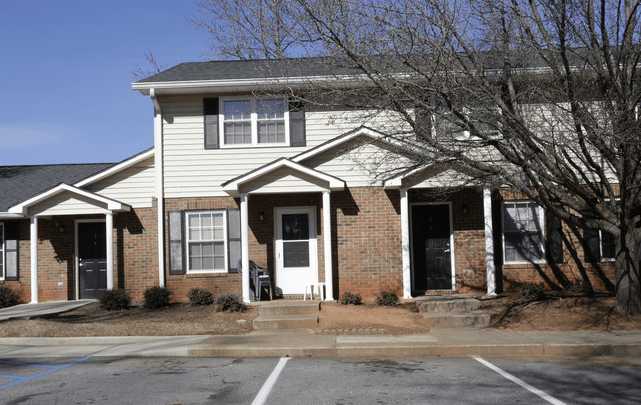 Holly Springs Apartments - SC