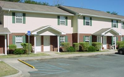 Cox Creek Apartments