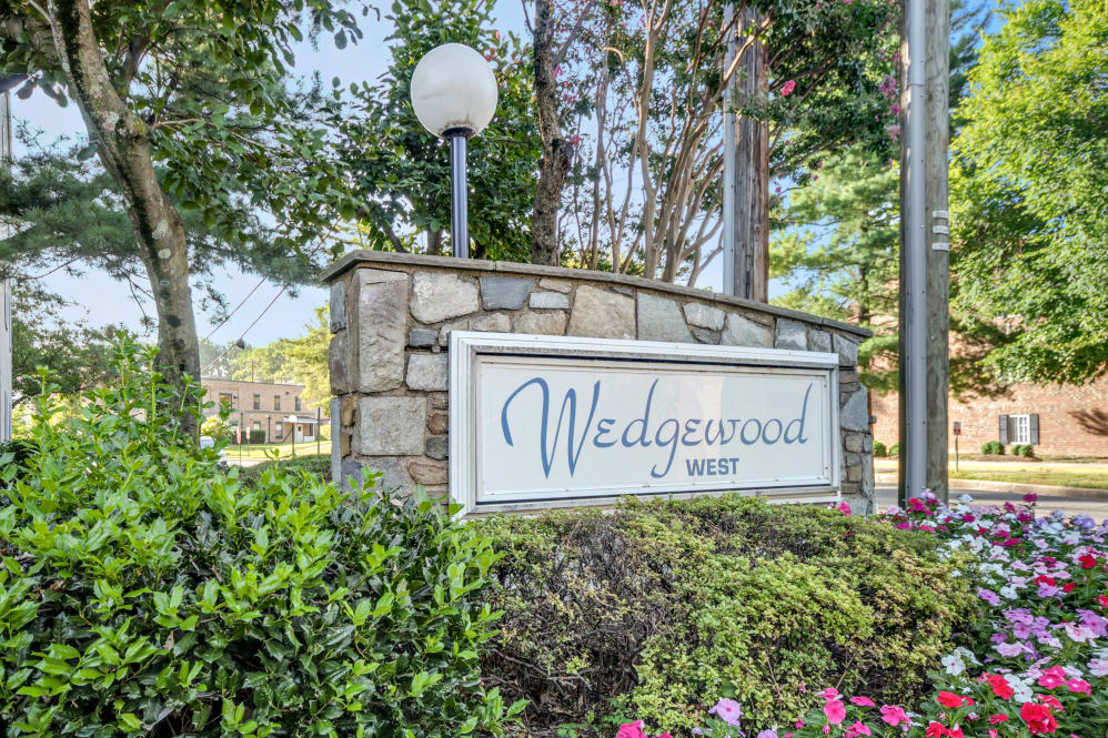 Wedgewood Apartments - VA