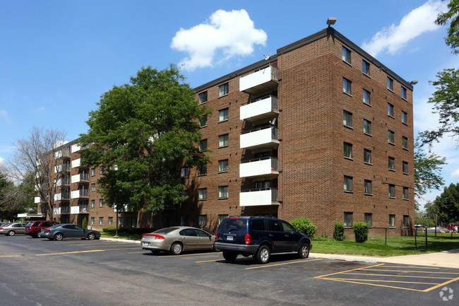 Thornwood Apartments