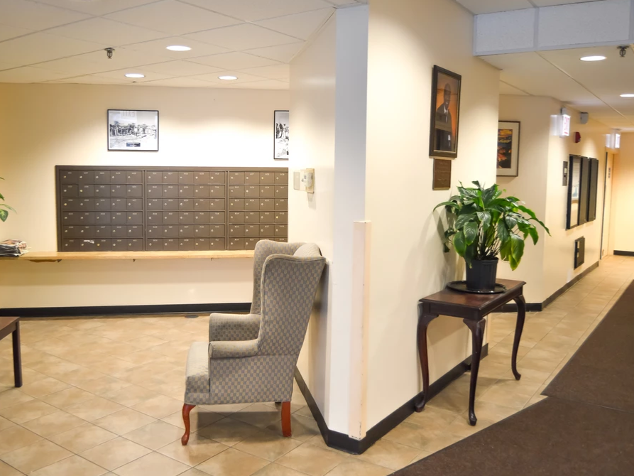 Evergreen Tower Affordable Apartments 1333 N Cleveland Ave, Chicago