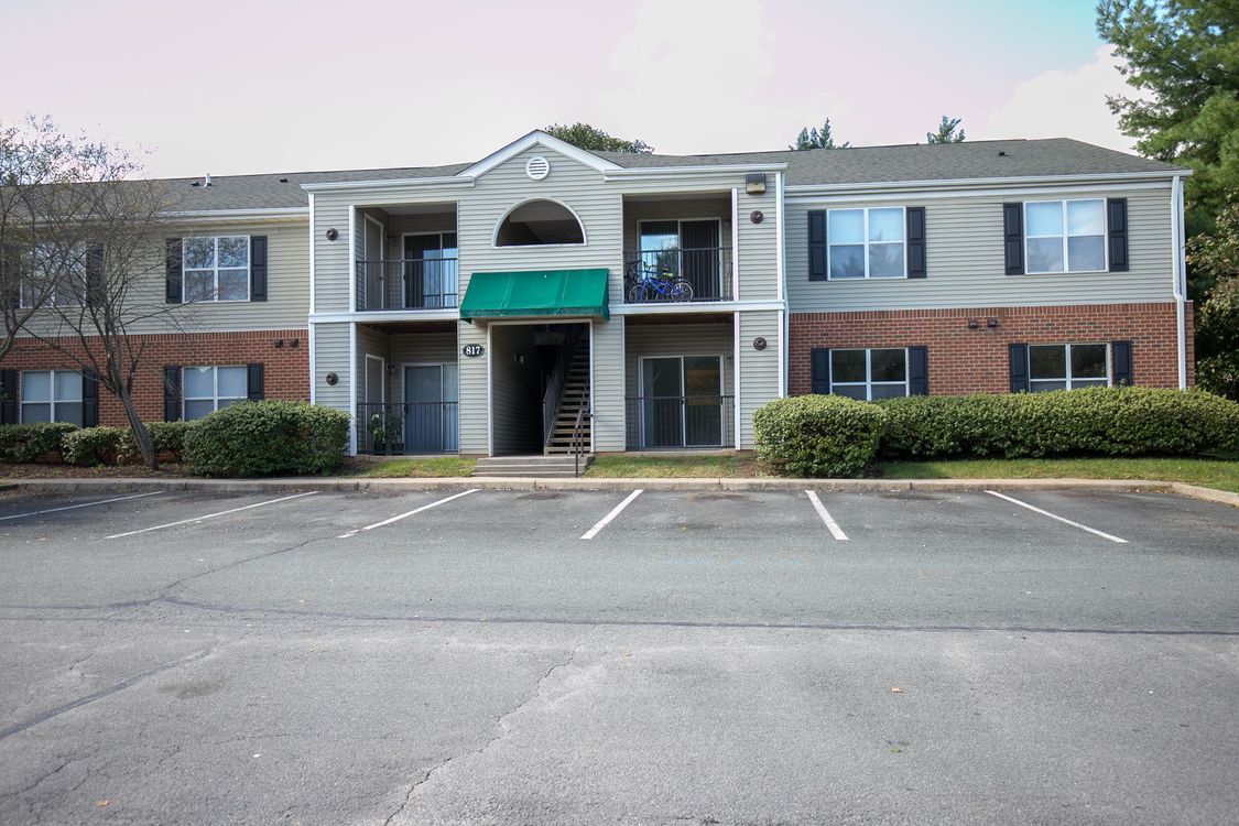 Mallside Forest Apartments