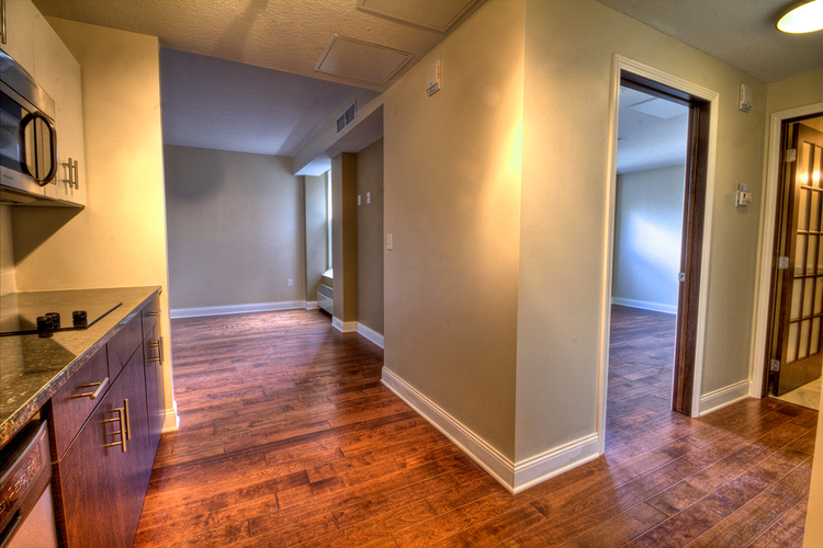 Lowry Apartments 345 Wabasha Street North, Saint Paul, MN 55102