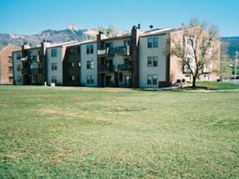 Cottonwood View Apartment