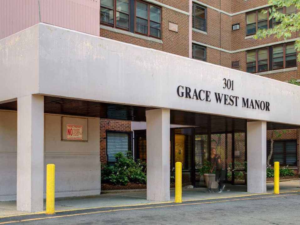 Grace West Manor