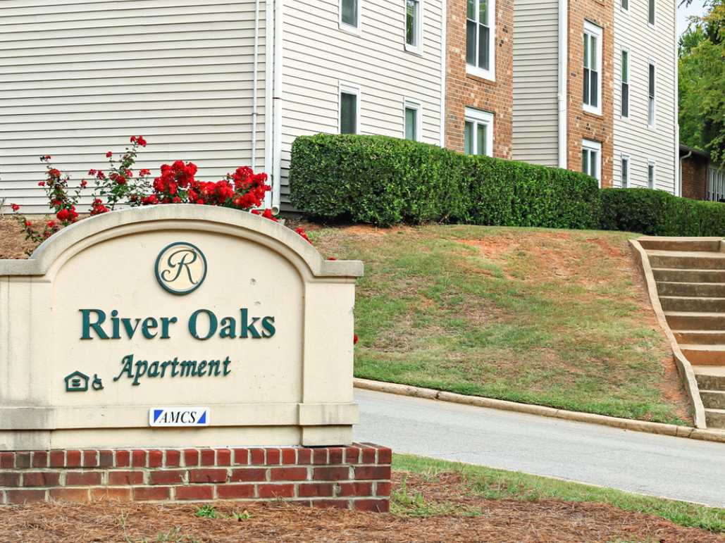 River Oaks Affordable Apartments