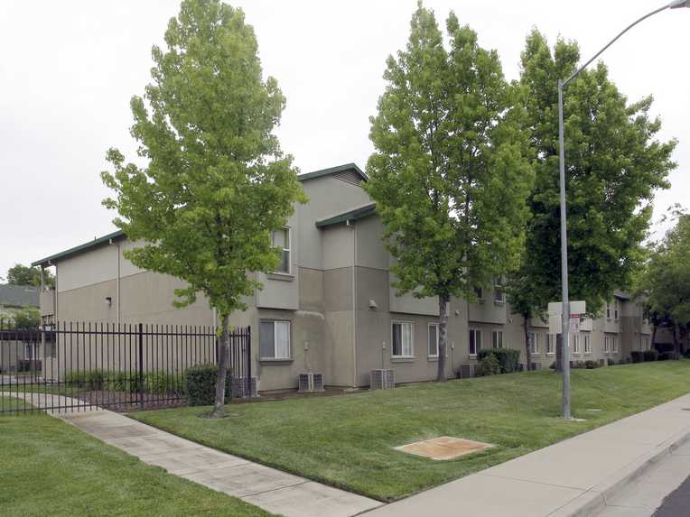 Washington Courtyard Affordable Apartments