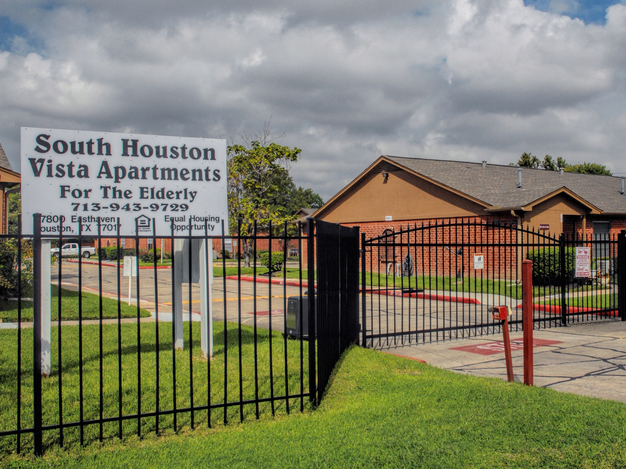 South Houston Vista Affordable Apartments for Seniors