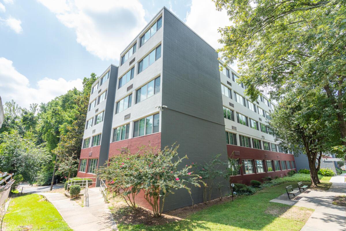 Lenox Summit Affordable Apartments, Atlanta, GA Low Housing