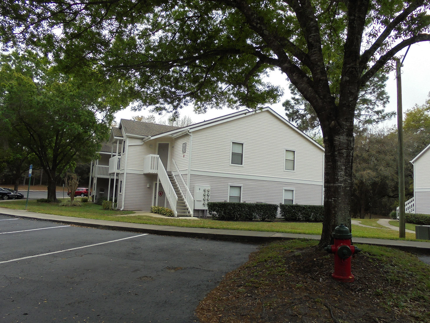 Country Club Park Apartments