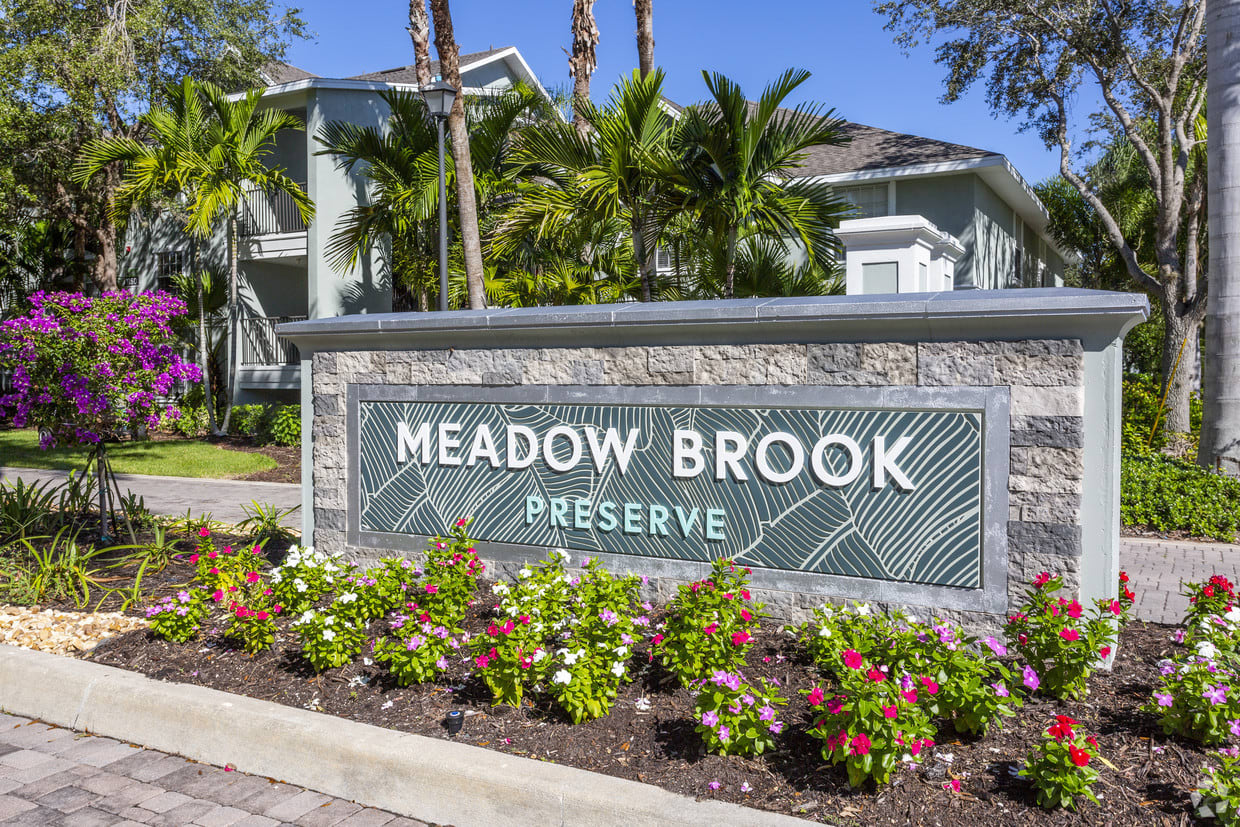 Meadow Brook Apartments