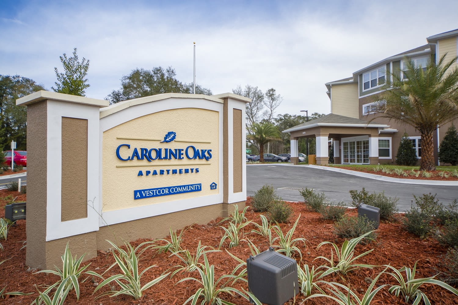 Caroline Oaks Apartments