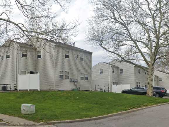 Sycamore Groves Affordable Apartments