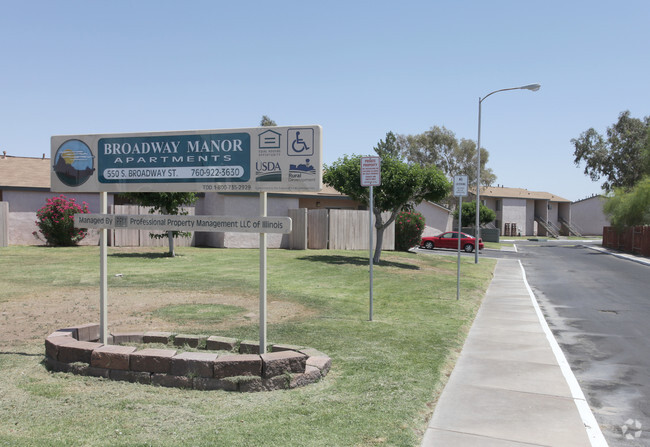 Broadway Manor Apartments