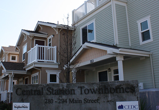 Central Station Townhome Apartments