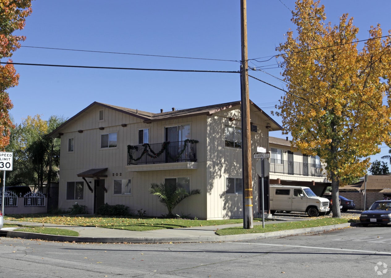 Harding Avenue Apartments