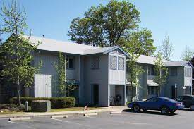 Weaver Creek Apartments