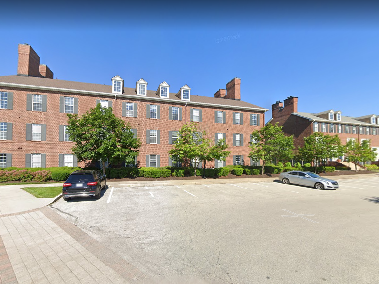 Low Housing near 46033