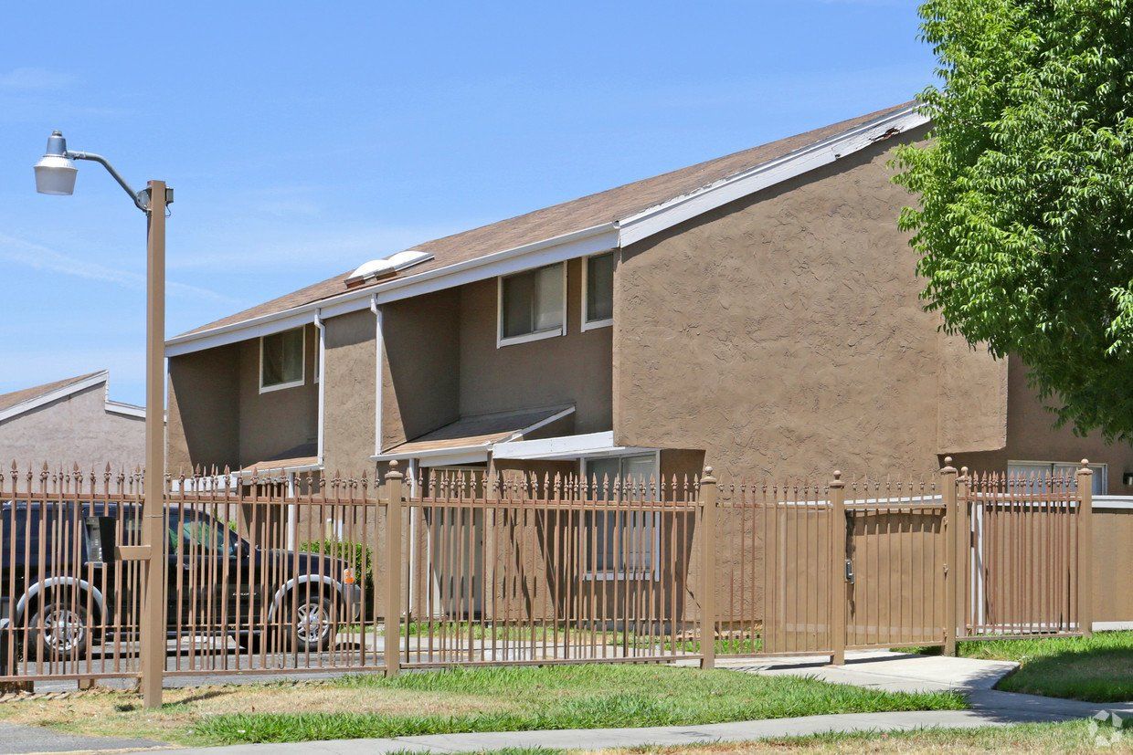 Merced Meadows Apartments