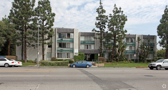 Northridge Park Manor Apartments