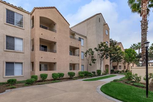 Casa De Los Amigos Senior Apartments