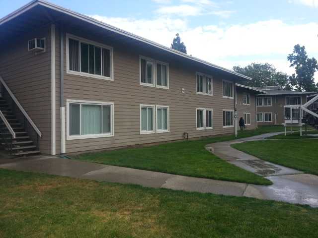 Tracy Village Apartments