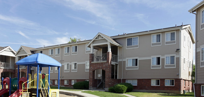 Orchard Crossing Apartments