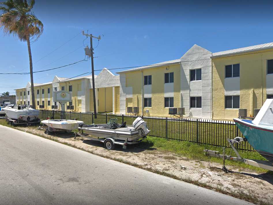 Cayo Del Mar Apartments