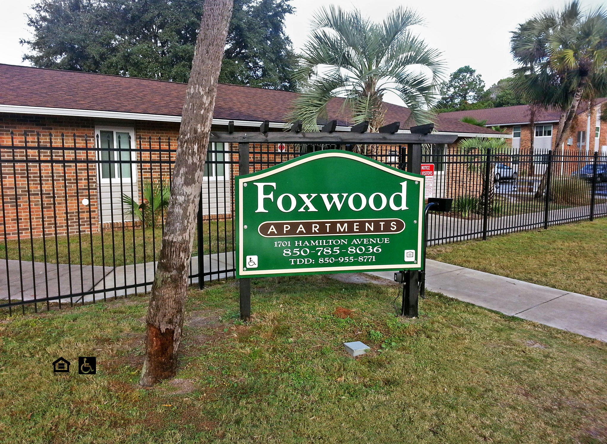 Foxwood Apartments