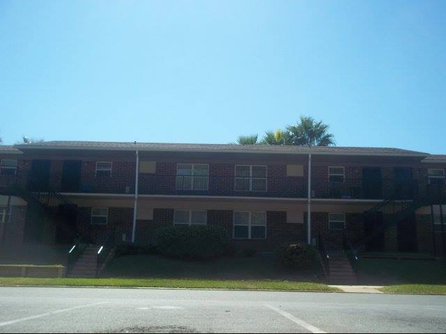 Gadsden Arms Apartments