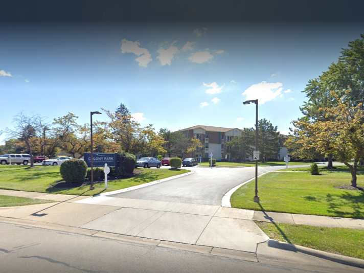 Colony Park Apartments 550 E Thornhill Dr, Carol Stream, IL 60188