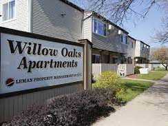 Willow Oaks Apartments.i