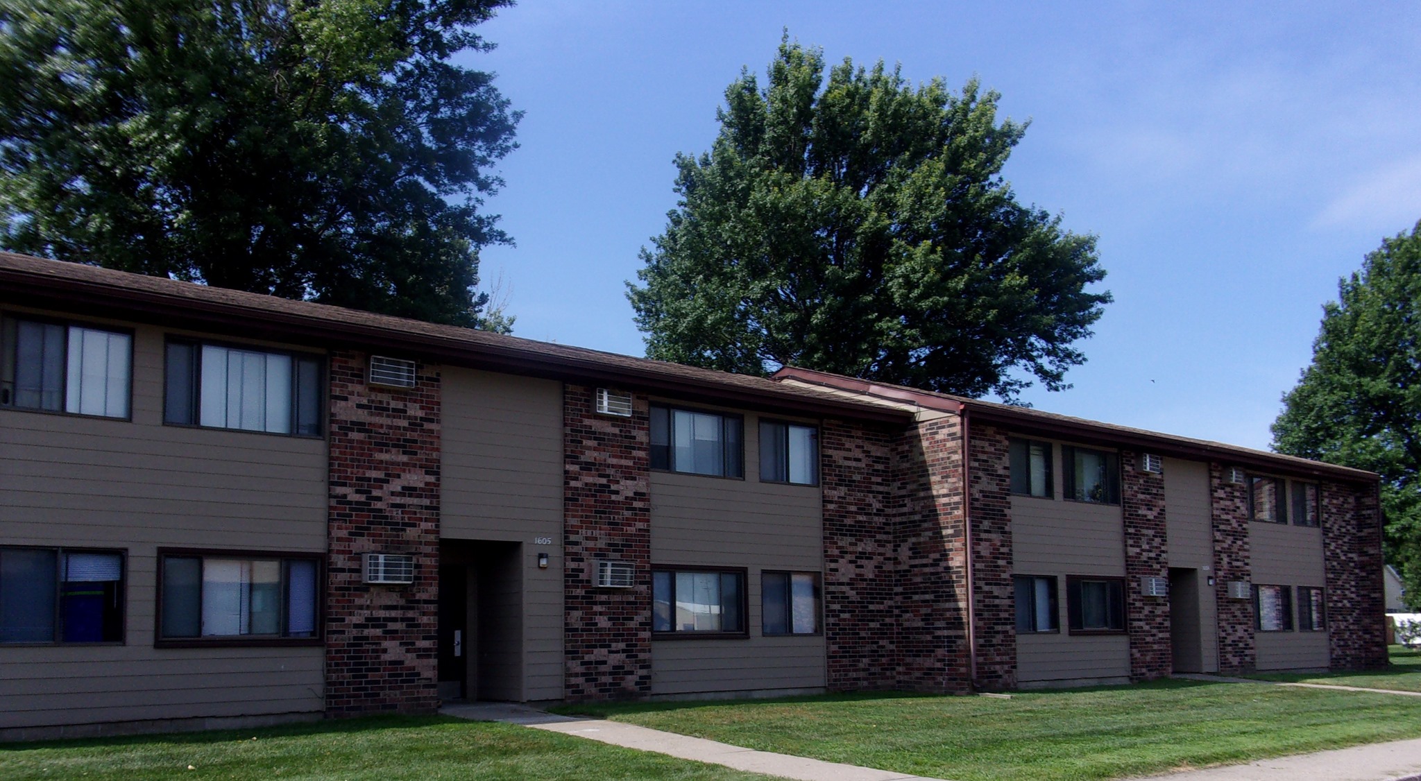 Vinton Park Apartments