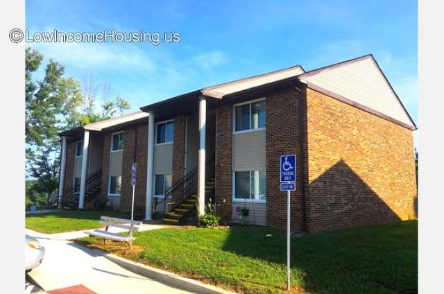 Country Place Apartments - Scottsville