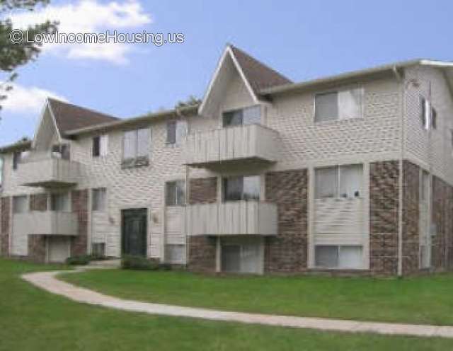 Deerpath Apartments