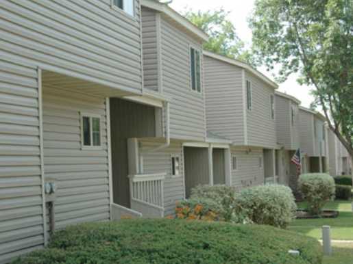 Woodmount Townhouses