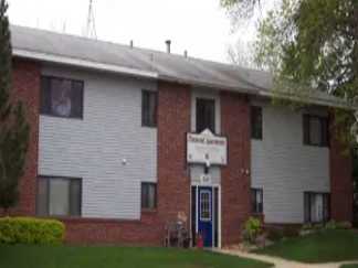 Pinewood Apartments Aka Lakefield Apartments