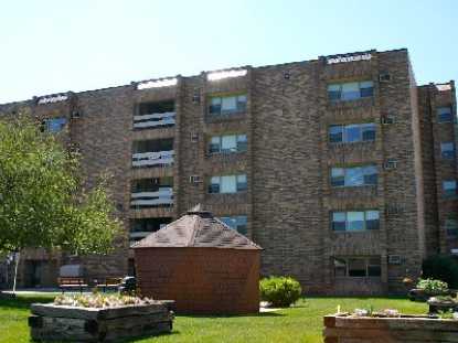 Storybrook Apartments