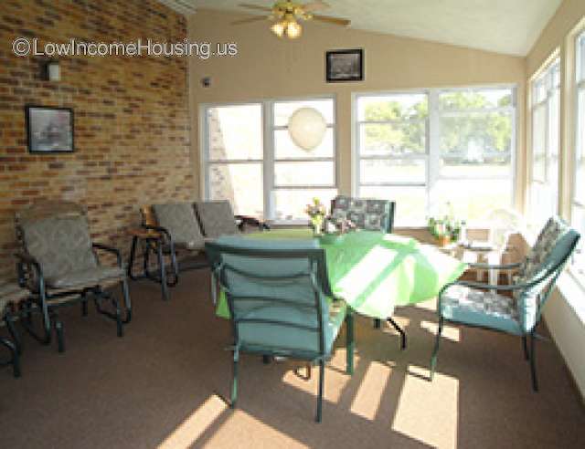 Pioneer Manor Apartments for Seniors