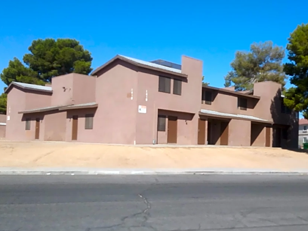 Rayson Manor Apartments 1400 N Sandhill Rd, Las Vegas, NV 89110