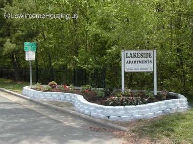 Lakeside Apartments