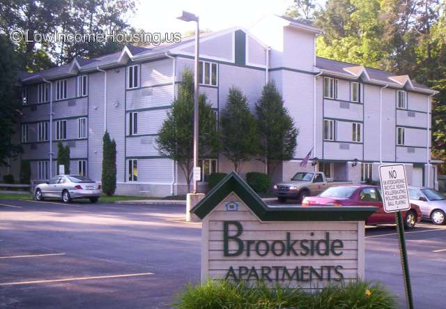 Brookside Apartments for Seniors