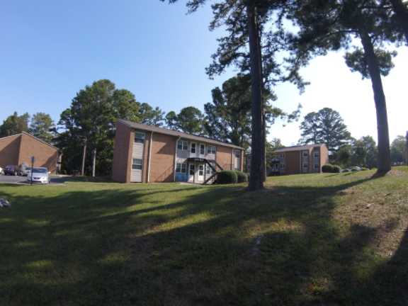 Pine Forest North Apartments