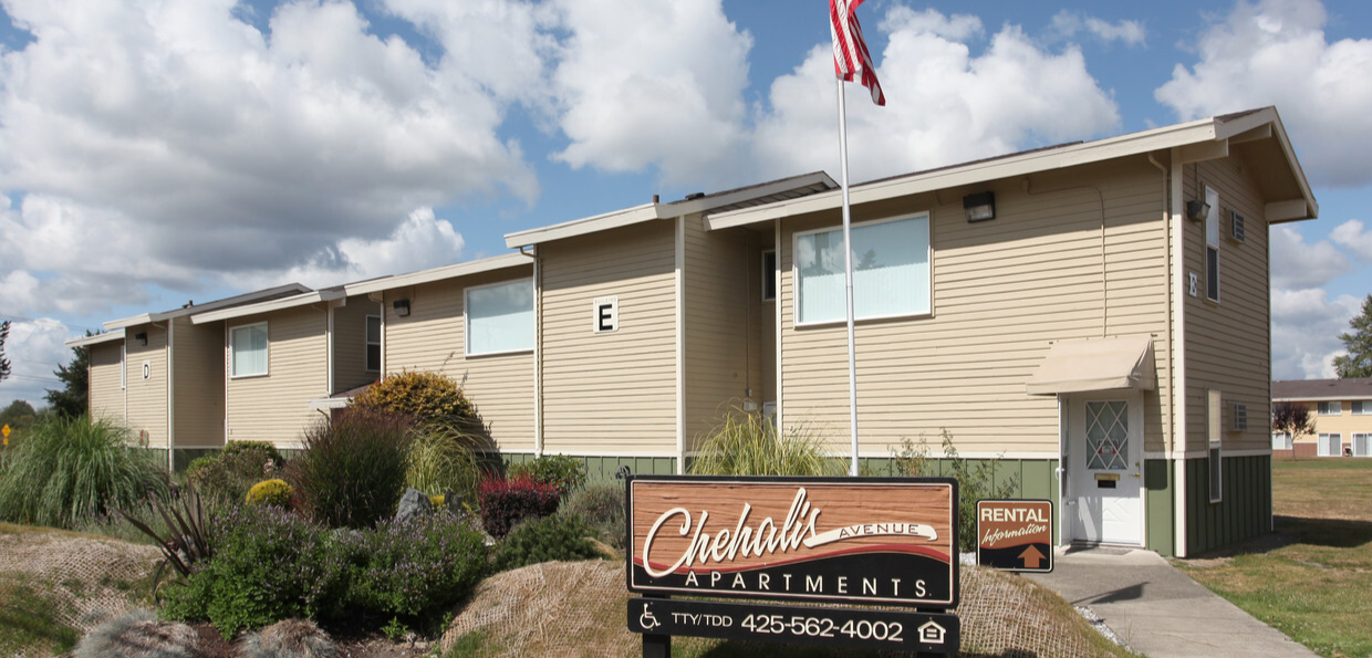 Chehalis Ave Apartments