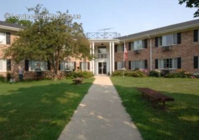 Carriage Hill Apartments