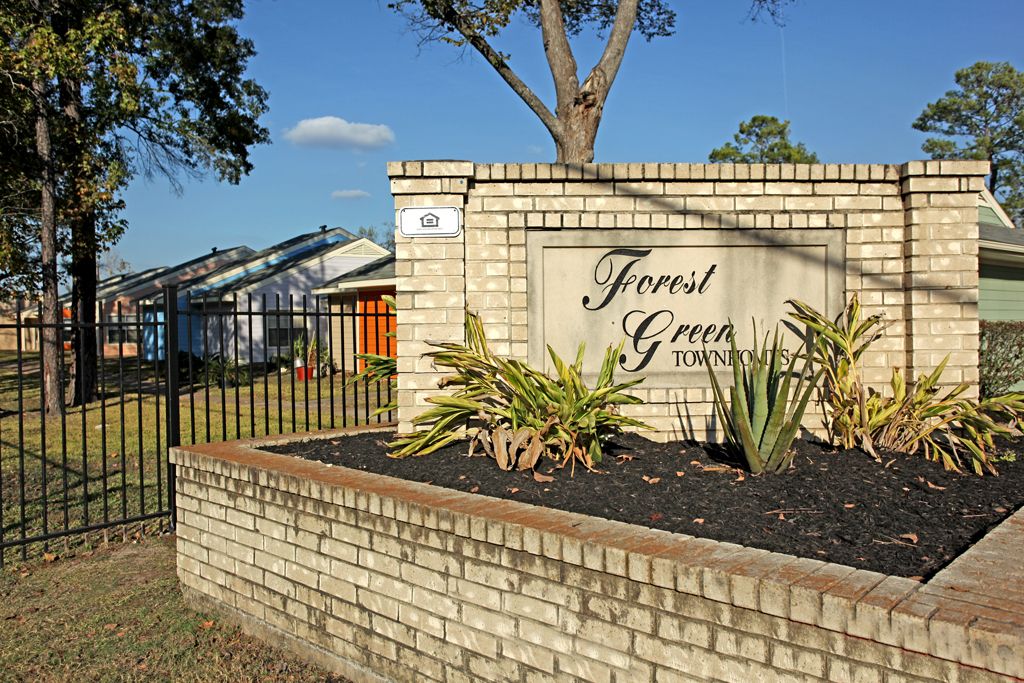 Forest Green Townhomes