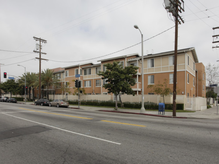 Adams Congress Apartments 1801 W Adams Blvd, Los Angeles, CA 90018