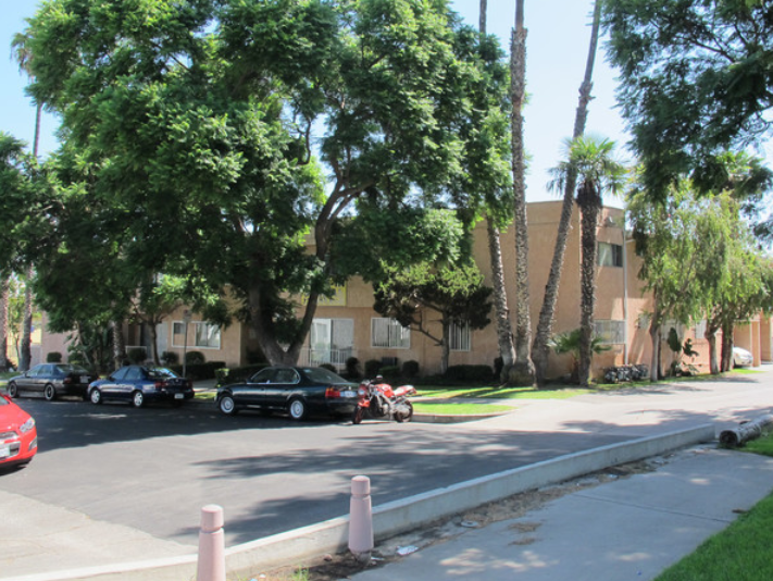 Baldwin Hills Apartments 4070 Ursula Ave, Los Angeles, CA 90008